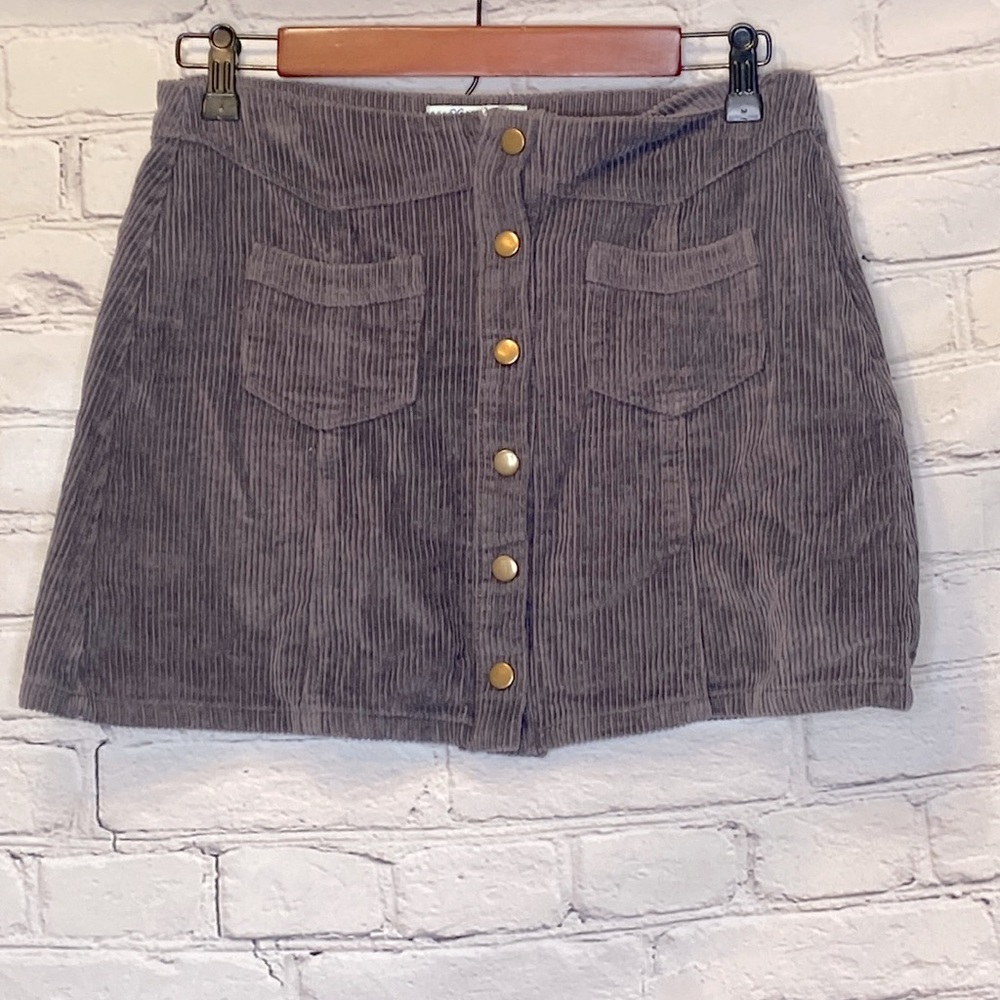 She + Sky Gray Corduroy Button Front Skirt Size Medium Excellent Condition